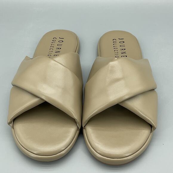 NEW Journee Collection Women’s Addilynn Puff Flat Sandals Green Size 9 - Picture 3 of 10